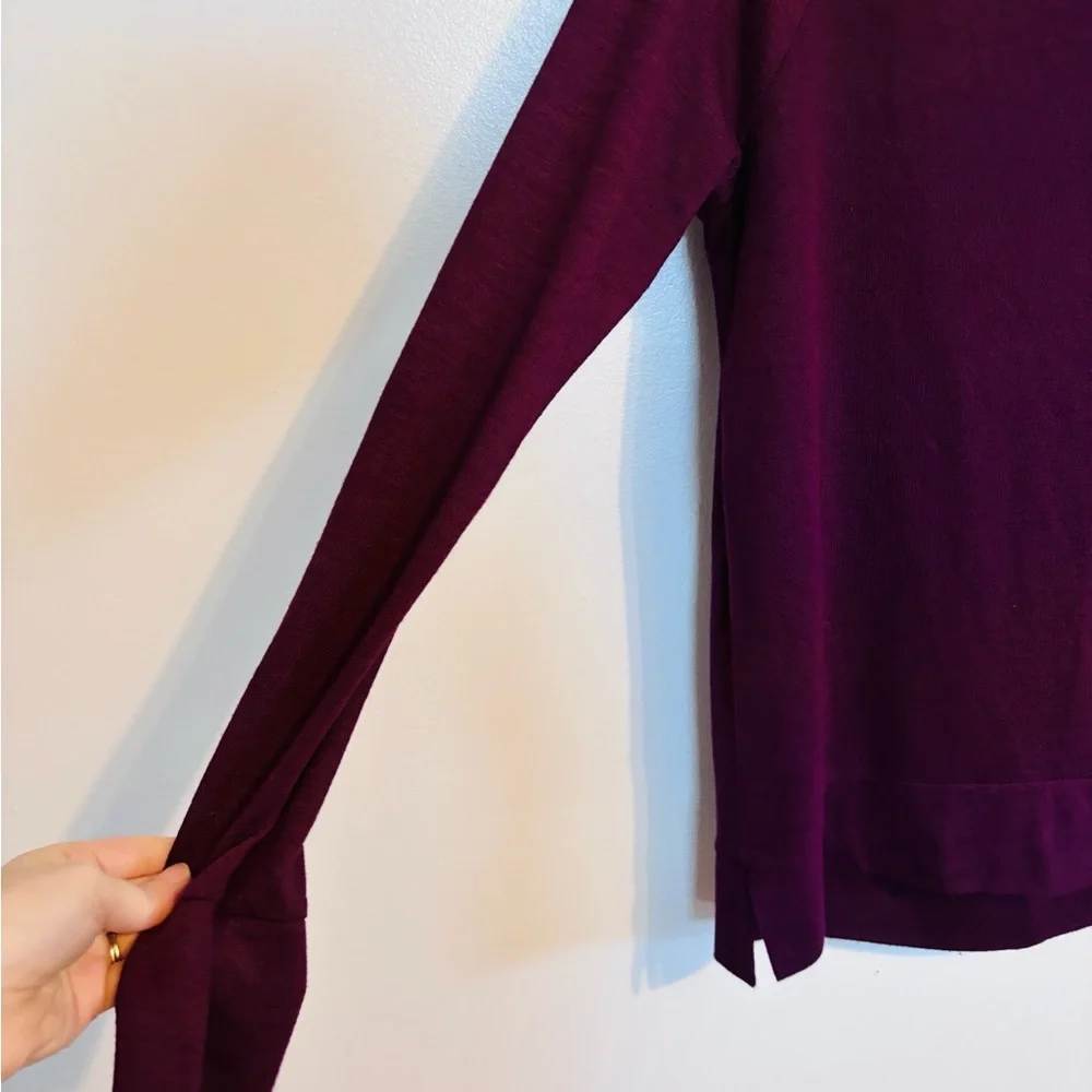 Gap purple long sleeve light weight sweater size small